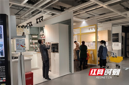 视频 家装消费加快复苏 长沙多个装修公司的展厅又热闹起来了